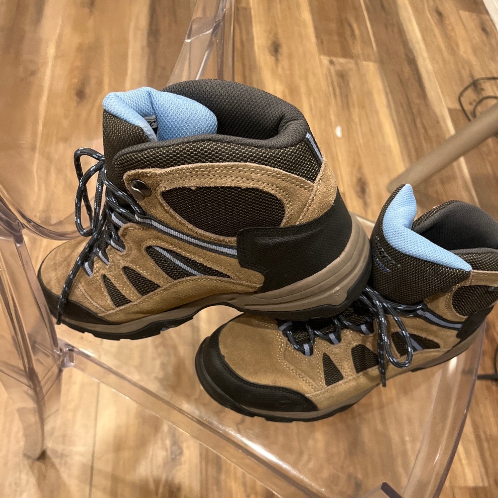 Hi tech waterproof hiking outdoors/snow boots